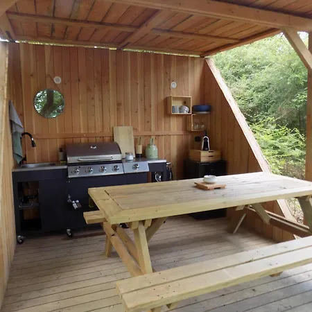 Tente Luxe Jacuzzi Au Bord Des Etangs Le Vigeant